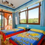 6 Bedroom Awesome In Ferienhaus Estepona