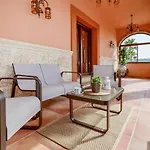 6 Bedroom Awesome In Ferienhaus Estepona