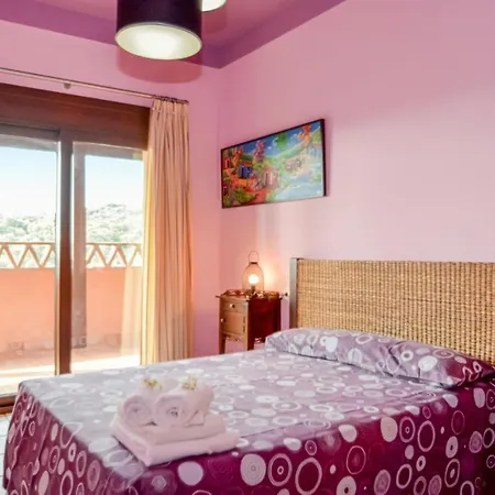 בית נופש In With Kitchen אסטפונה