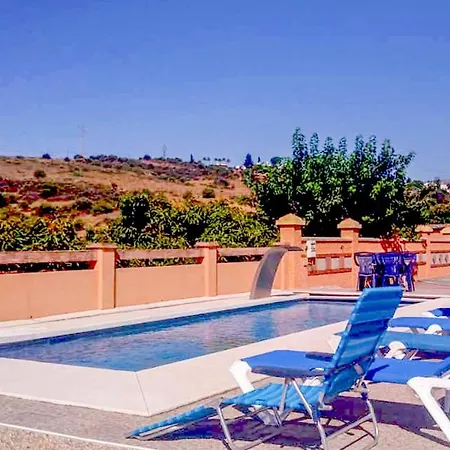 6 Bedroom Awesome In Estepona