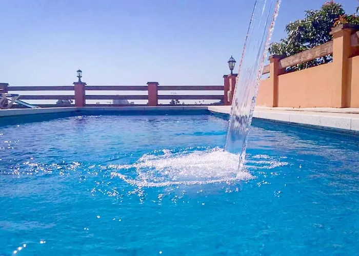 Hébergement de vacances 6 Bedroom Awesome In *