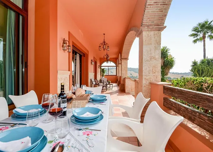 6 Bedroom Awesome In *