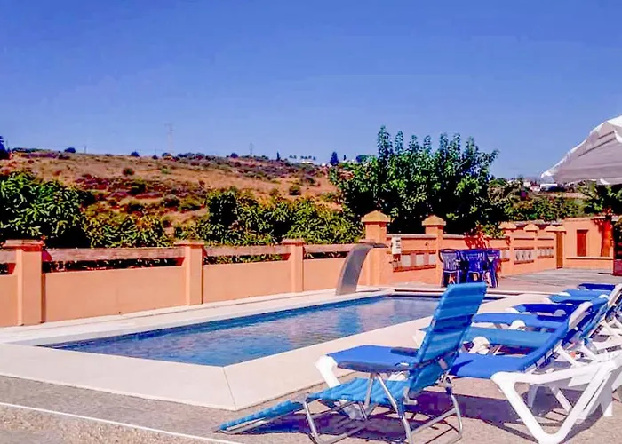 6 Bedroom Awesome In Estepona