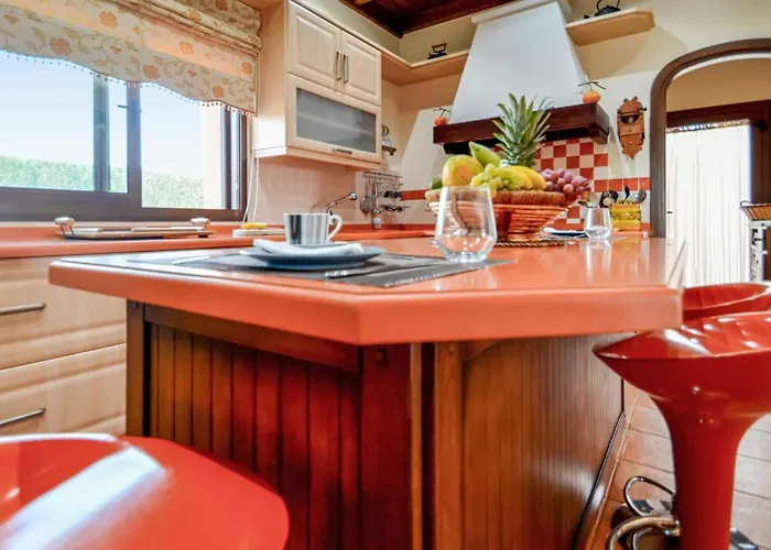 6 Bedroom Awesome In Estepona