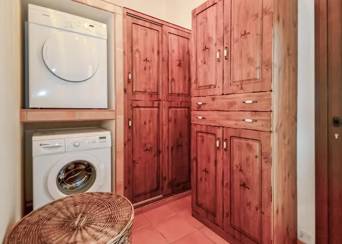 6 Bedroom Awesome In Estepona