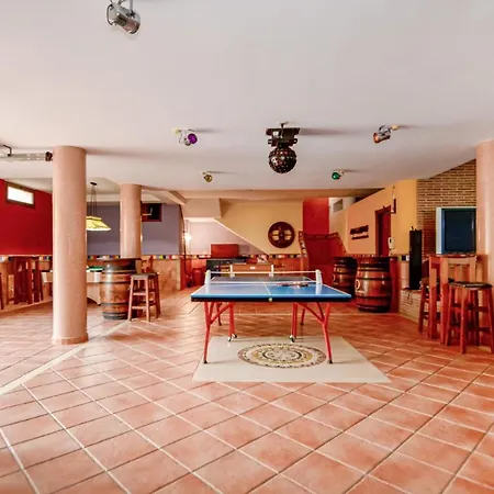 6 Bedroom Awesome In * Estepona