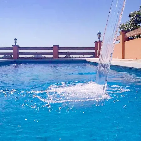 Casa vacanze 6 Bedroom Awesome In *