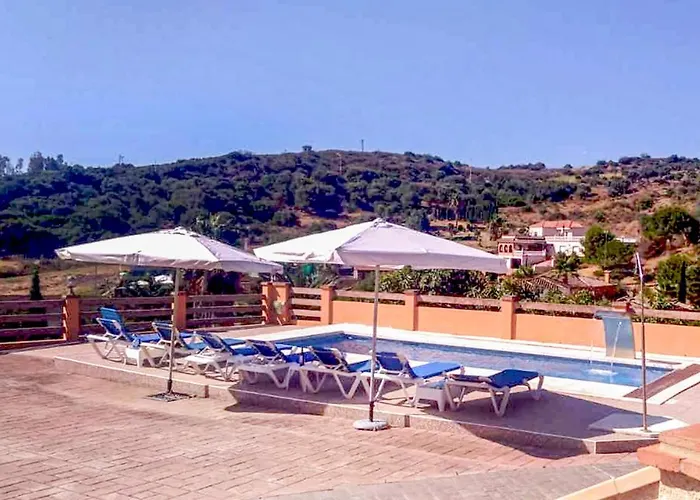 Holiday home 6 Bedroom Awesome In