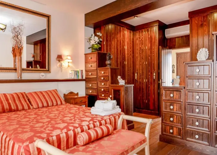 6 Bedroom Awesome In * Estepona