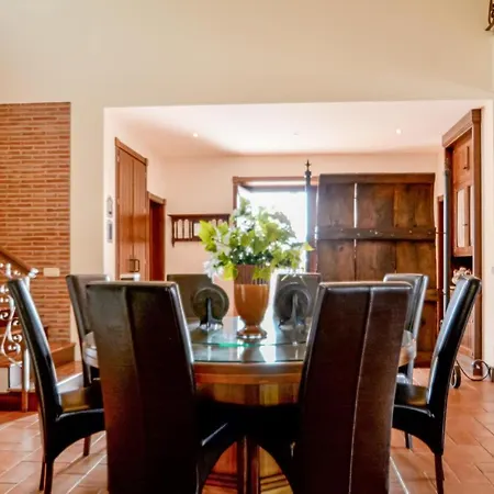 Nice Home In Estepona *